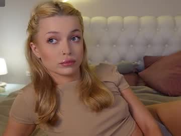 girl Nude Web Cam Girls Do Anything On Chaturbate with kellypeachpie